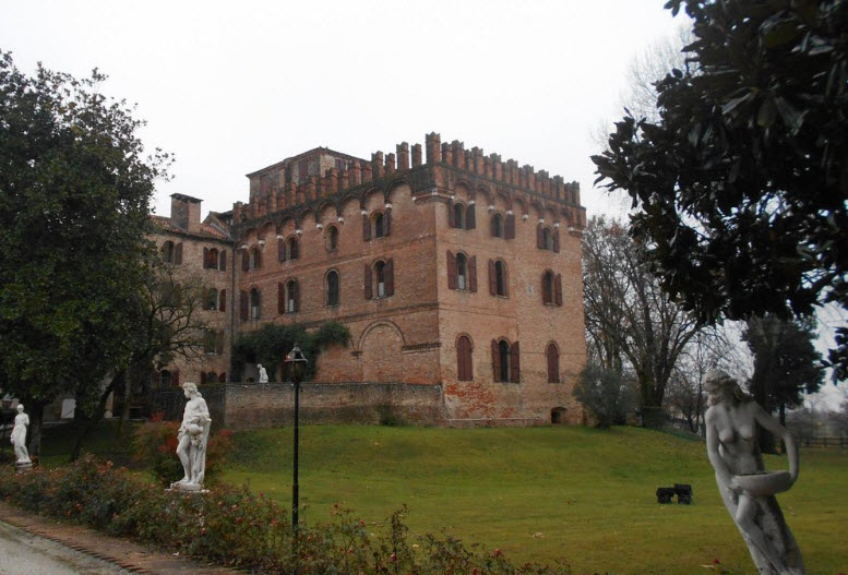 Castello di Stigliano, Italy